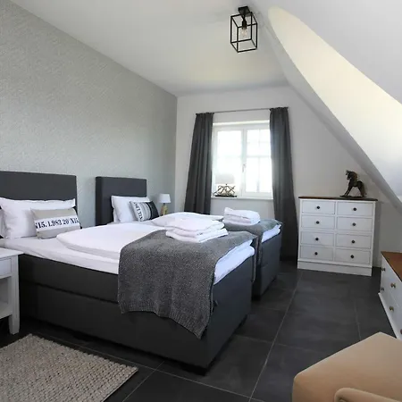 Vila Strandhaeuser - Haus 5 Ruden Mit Meerblick