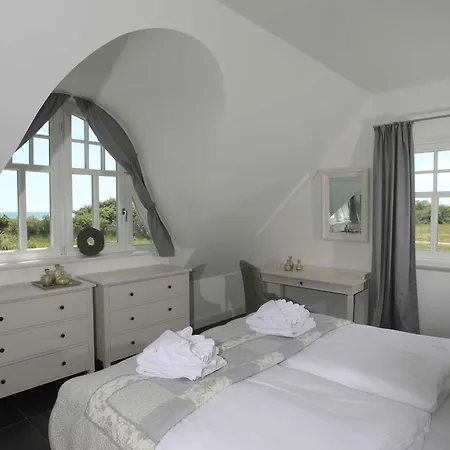 Strandhaeuser - Haus 5 Ruden Mit Meerblick Vila Lobbe