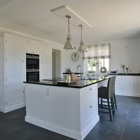 Strandhaeuser - Haus 5 Ruden Mit Meerblick * Lobbe